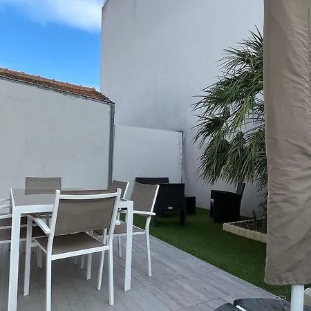 Cozy Cocoon Of Love With Terrace And Garden La Rochelle  Exterior photo